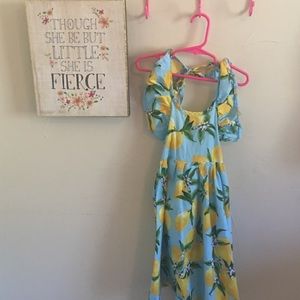 Girls dress